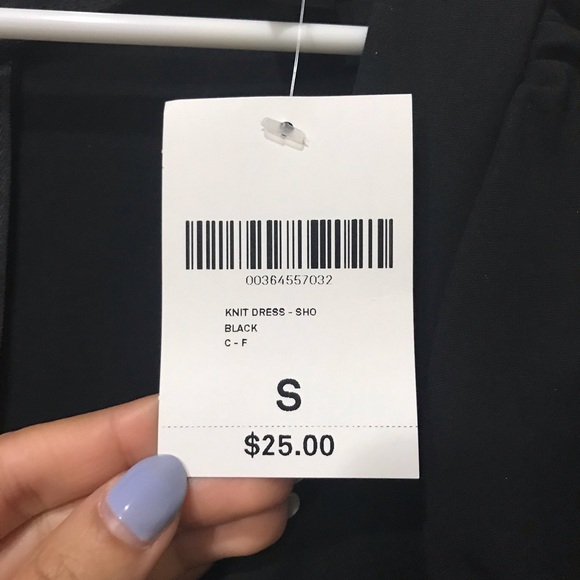 Black dress - Picture 5 of 5